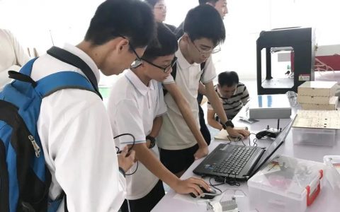 在2021年孩子都能參加哪些與機(jī)器人編程相關(guān)的教育部白名單賽事？